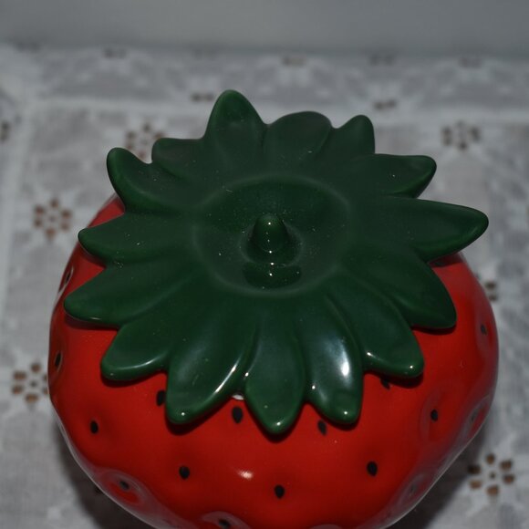 Cottagecore Ceramic Red Strawberry Jar Spring Country Farmhouse Kitchen Decor - Picture 5 of 10